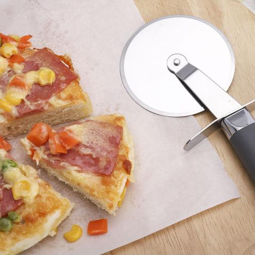 trancheuse à pizza couleur personnalisée coupe-pizza multifonction avec poignée
